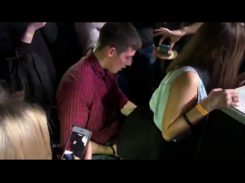 ❤️ Sess reali f'nightclub Russu. Tfajla Russa ta’ 18-il sena fl-anus u l-vaġina fucked f’nightclub ️❌ Vidjow porn lilna mt.camasexys.top ❌️